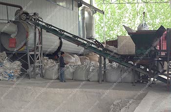 feeding fluorite powder to the cutting feed then converyor to the rotary dryer